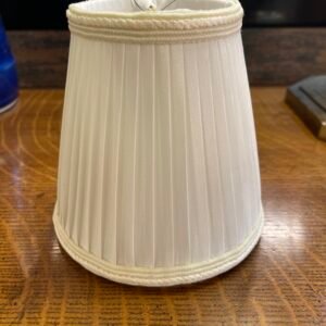 Pleated Ivory Mini Shade