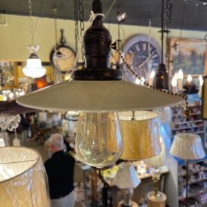Vintage Industrial Pull-Chain Pendant Lamp