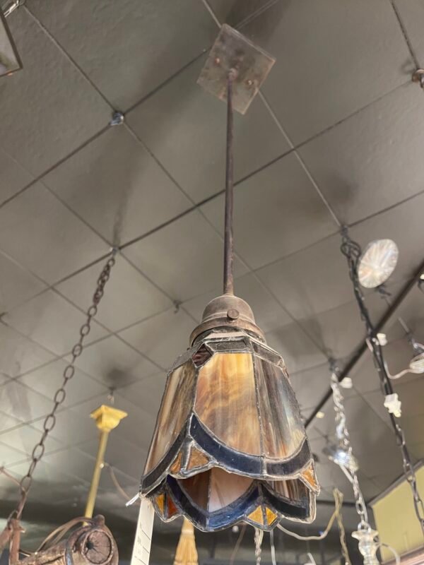 Tulip-style stained glass pendant light