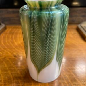 Green Feathered Leaf Art Glass Shade – Hand-Blown Style